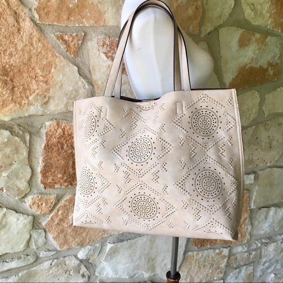 Anthropologie | Bags | Nwt Anthropologie Alice Springs Tote In Tan ...